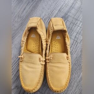 Hush Puppies Ceil hpo flex yellow loafer
